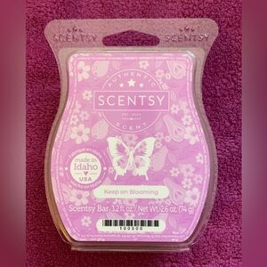 Scentsy Keep on Blooming Scent Bar - Soft Pink